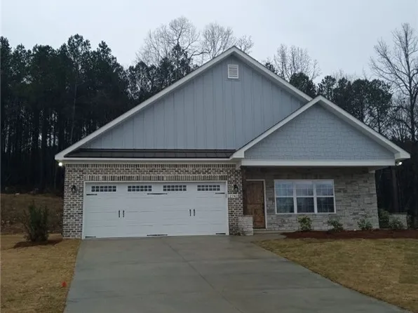 2742 Sophia Ct, Auburn, AL 36830