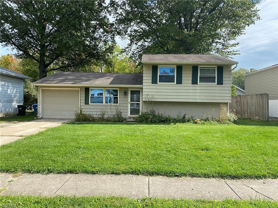 1st image of 1133 Sweetbriar Dr