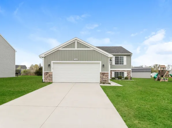 3049 Trafalgar Dr, Flushing, MI 48433