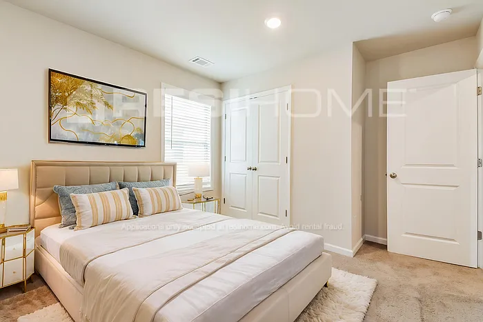 157 Meadowmark Dr W — Photo 11
