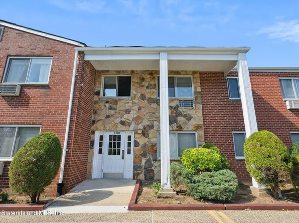 1300 Rockland Ave APT 2B, Staten Island, NY 10314
