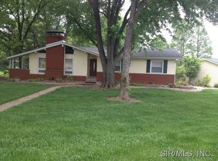 972 Hawk Island Ct, Edwardsville, IL