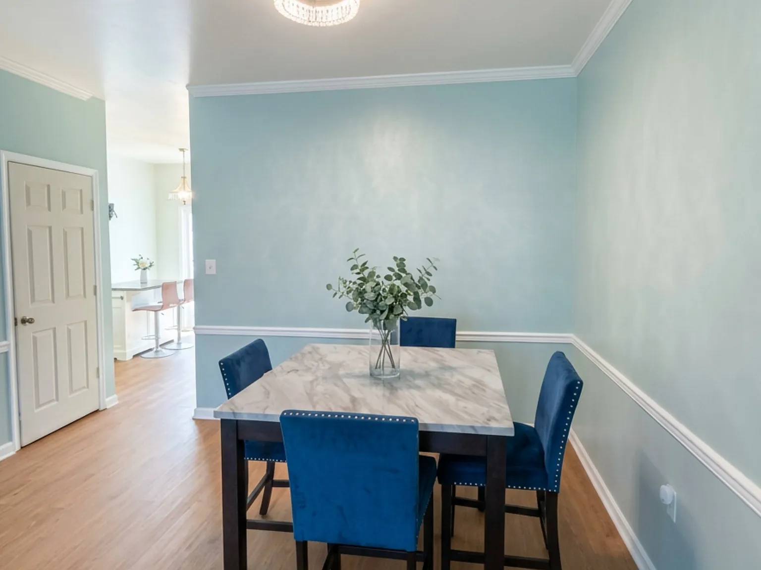 3 bed, 2.5 bath, $2,500 — Photo 3