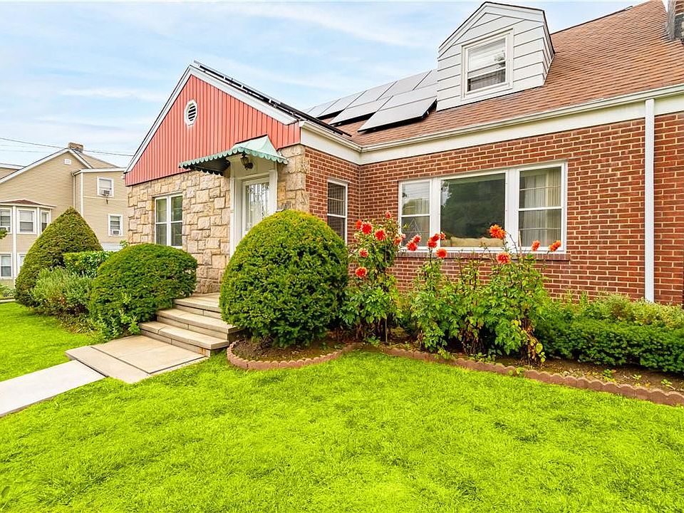 1st image of 157 Villa Avenue