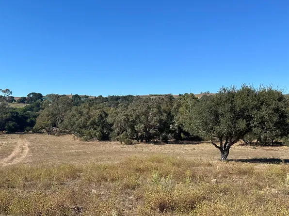 1990 Tularosa Rd #4, Lompoc, CA 93436