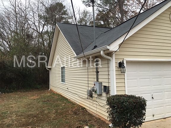 2nd image of 114 Greenwood Dr