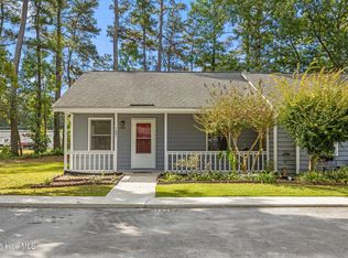 600 N 35th St APT 1301, Morehead City, NC 28557