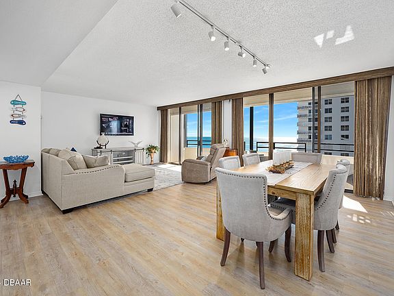 5th image of 2828 N Atlantic Ave APT 604