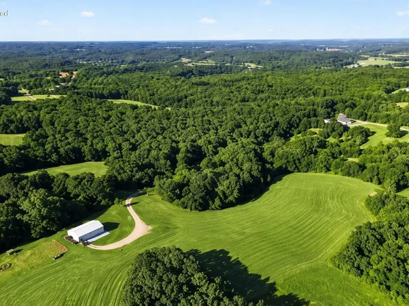 425 Lake Branch Road, Clever, MO 65631