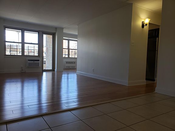 3rd image of 30 N 3rd Ave #4L