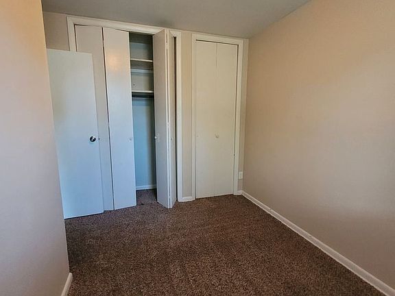 5th image of 925 Princess Dr APT B