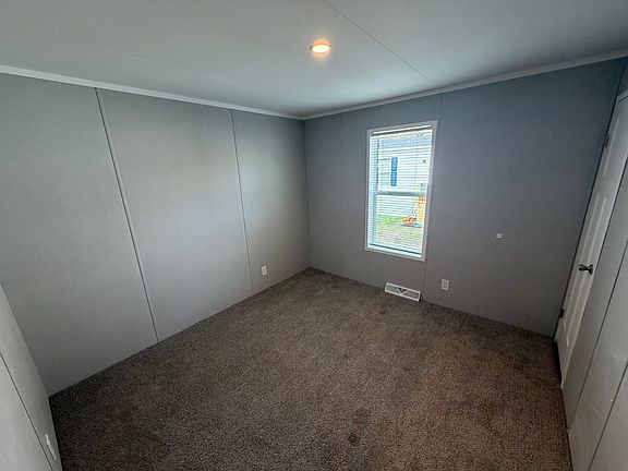 5th image of 1071 Arthur Boulevard Site #1071-A