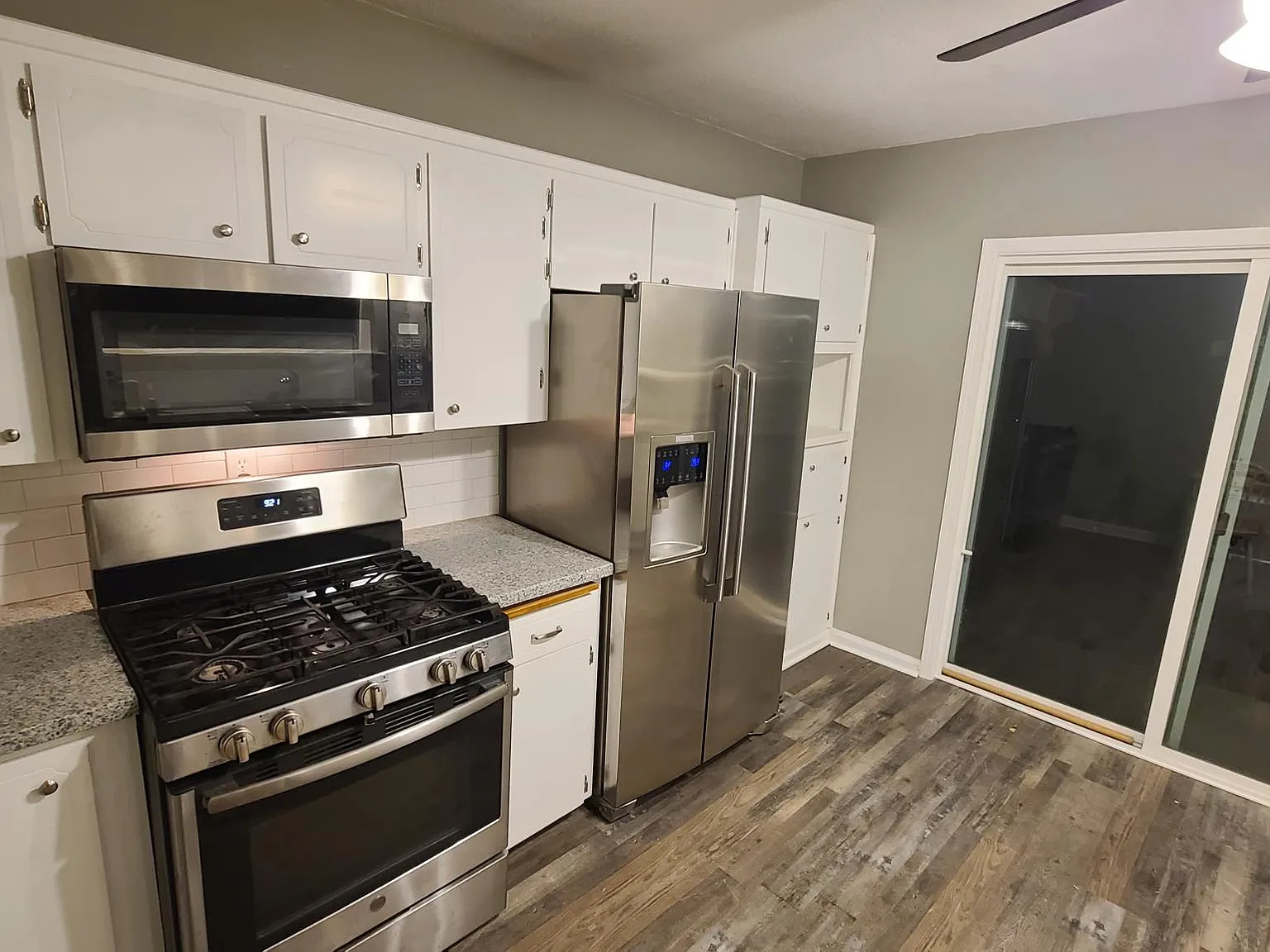 3 bed, 1210 sqft, $1,775 — Photo 3