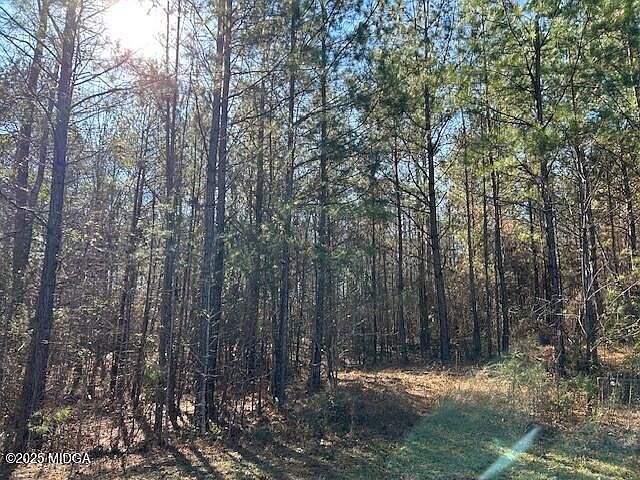 2nd image of 160 Rivers Edge Dr