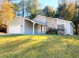 2750 Fox Hall Ln N, Atlanta, GA 30349
