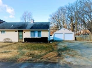 2112 Southfield Dr, Fort Wayne, IN