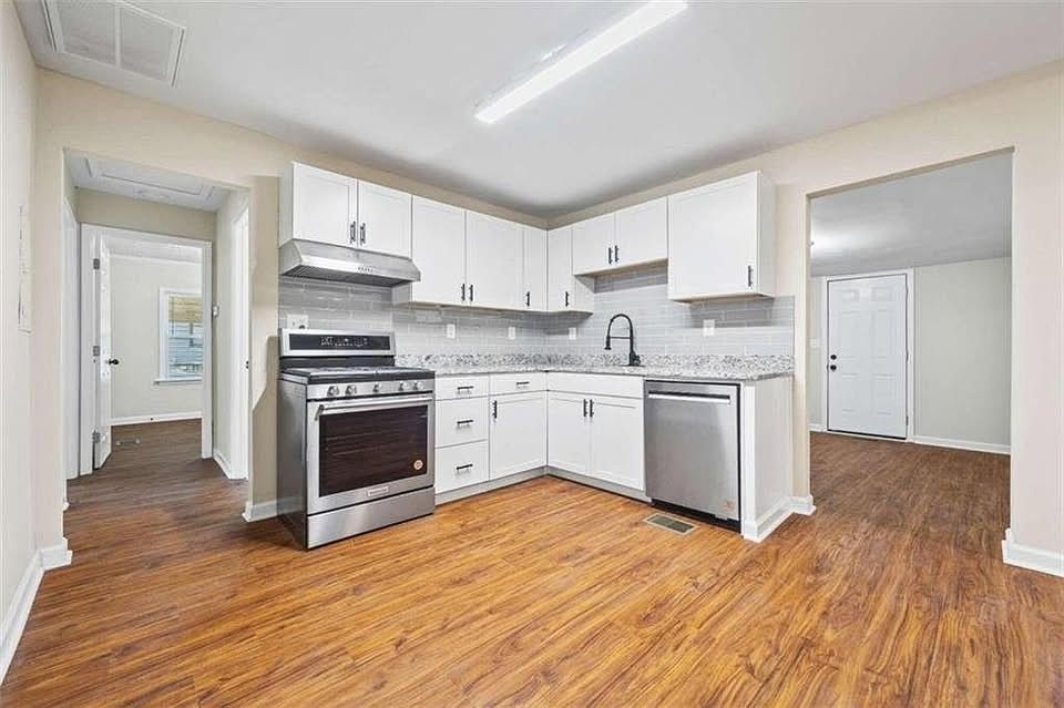 1st image of 5164 Phillips Dr