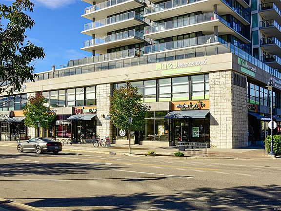 2nd image of 485 Groves Ave #405