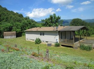 180 Sugar Loaf Mountain Rd, Marshall, NC 28753