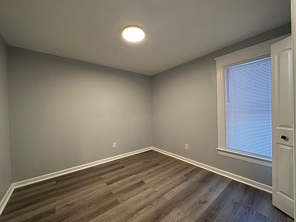 3rd image of 127 Henderson St #2