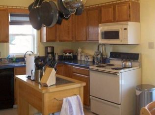 108 Blueberry Hill Rd, Groton, CT 06340