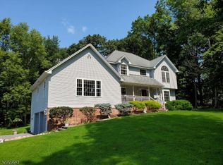 83 Walnut Valley Rd, Columbia, NJ 07832