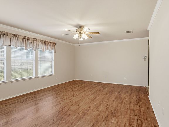 5th image of 1821 Southridge Ln