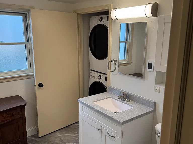 1205 N Appleton St — Photo 16