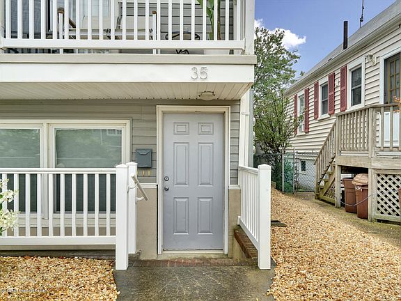2nd image of 35 Farragut Ave #3