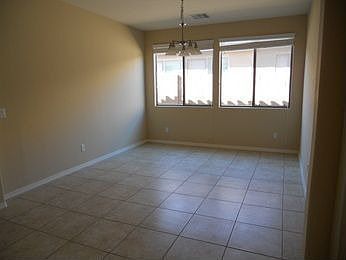 3rd image of 1332 W Stephanie Ln