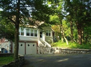 107 Rolling Hills Rd, Thornwood, NY 10594