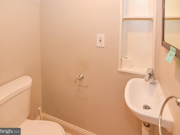 4th image of 2231 Guilford Ave