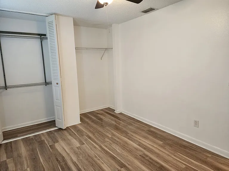 14532 Knoll Ridge Dr — Photo 17