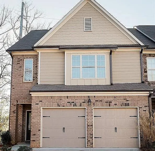 5570 Lightheart Ct — Photo 1