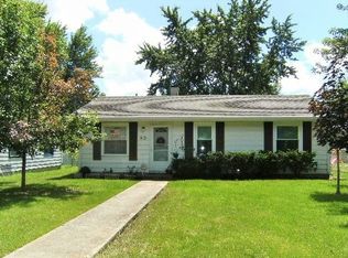 913 W Barber St, Hartford City, IN 47348