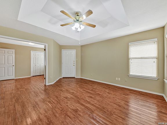 5th image of 882 Garden Circle