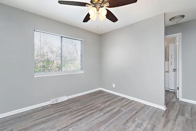 10404 Wornall Rd #1 — Photo 8