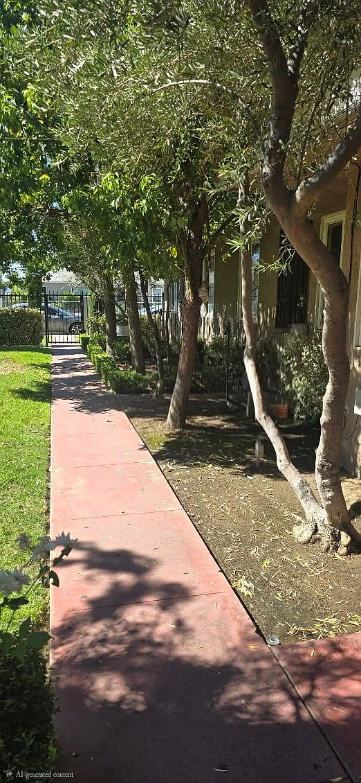 Studio, 650 sqft, $1,195 — Photo 2