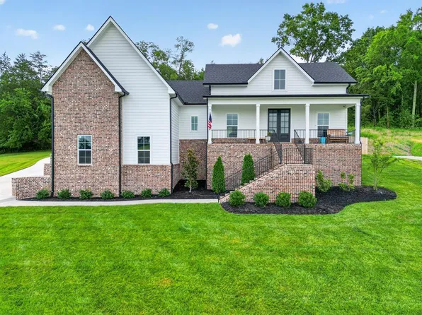 545 Bridle Path Ln, Hartsville, TN 37074