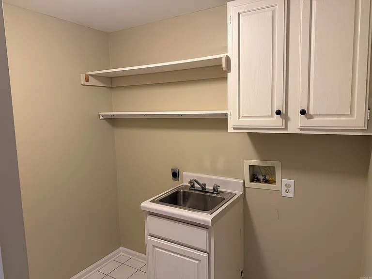 4 Bordeaux Ct — Photo 9