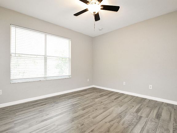 5th image of 610 SW 11th Ln #616-D