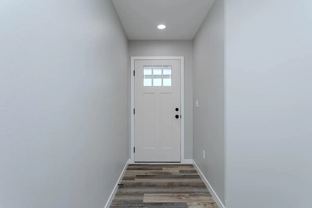 3506 Green Pastures Ln — Photo 4