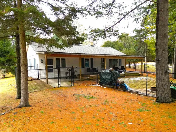 5276 E 31st St, Au Gres, MI 48703