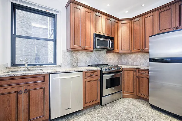 Rented by Goldfarb Properties | media 4