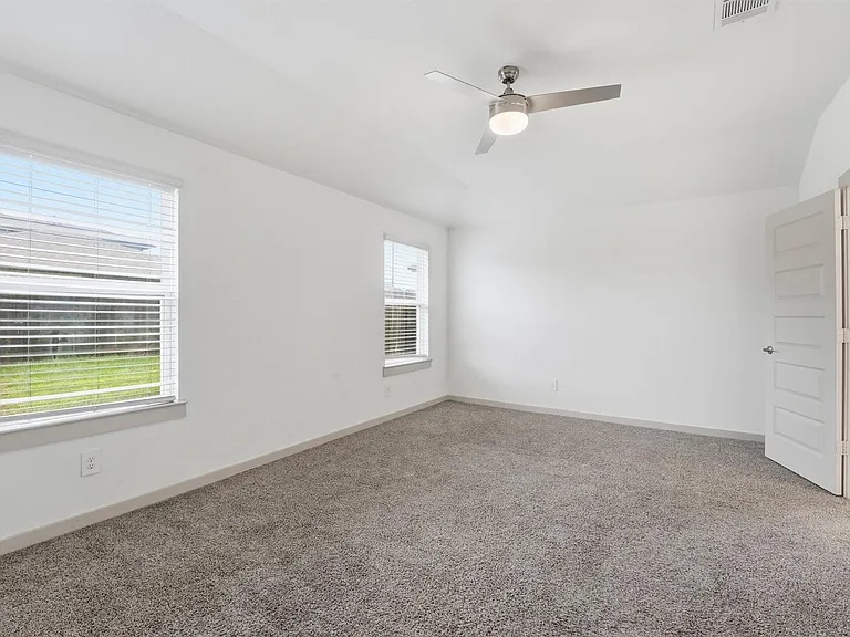 6814 Bradford Terrace Rd — Photo 15