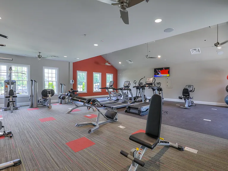 250 Cloverbrook Way — Photo 17