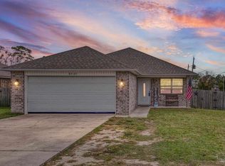 8505 Carlos St, Navarre, FL 32566
