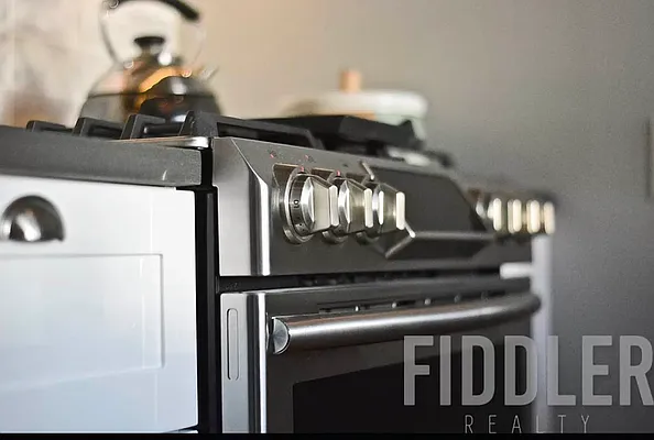 Rented by The KCI Group | media 14