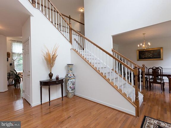 2nd image of 1376 Stonegate Dr