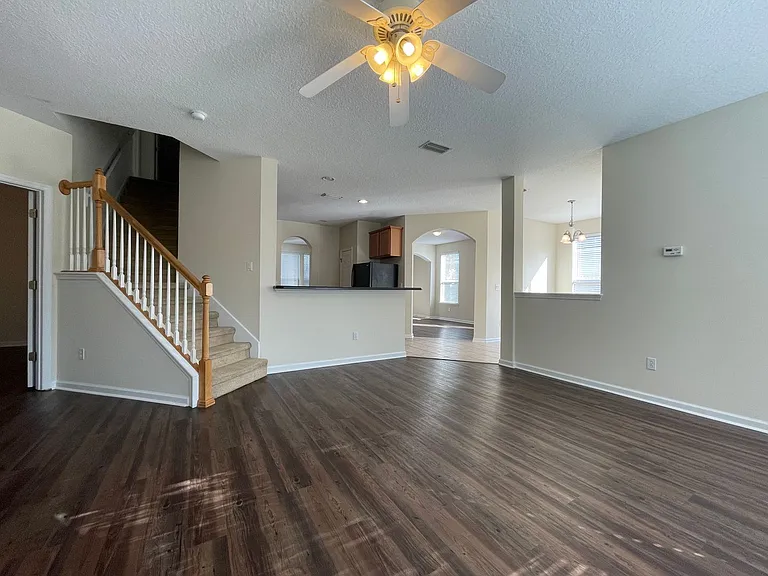 3125 E Banister Rd — Photo 11